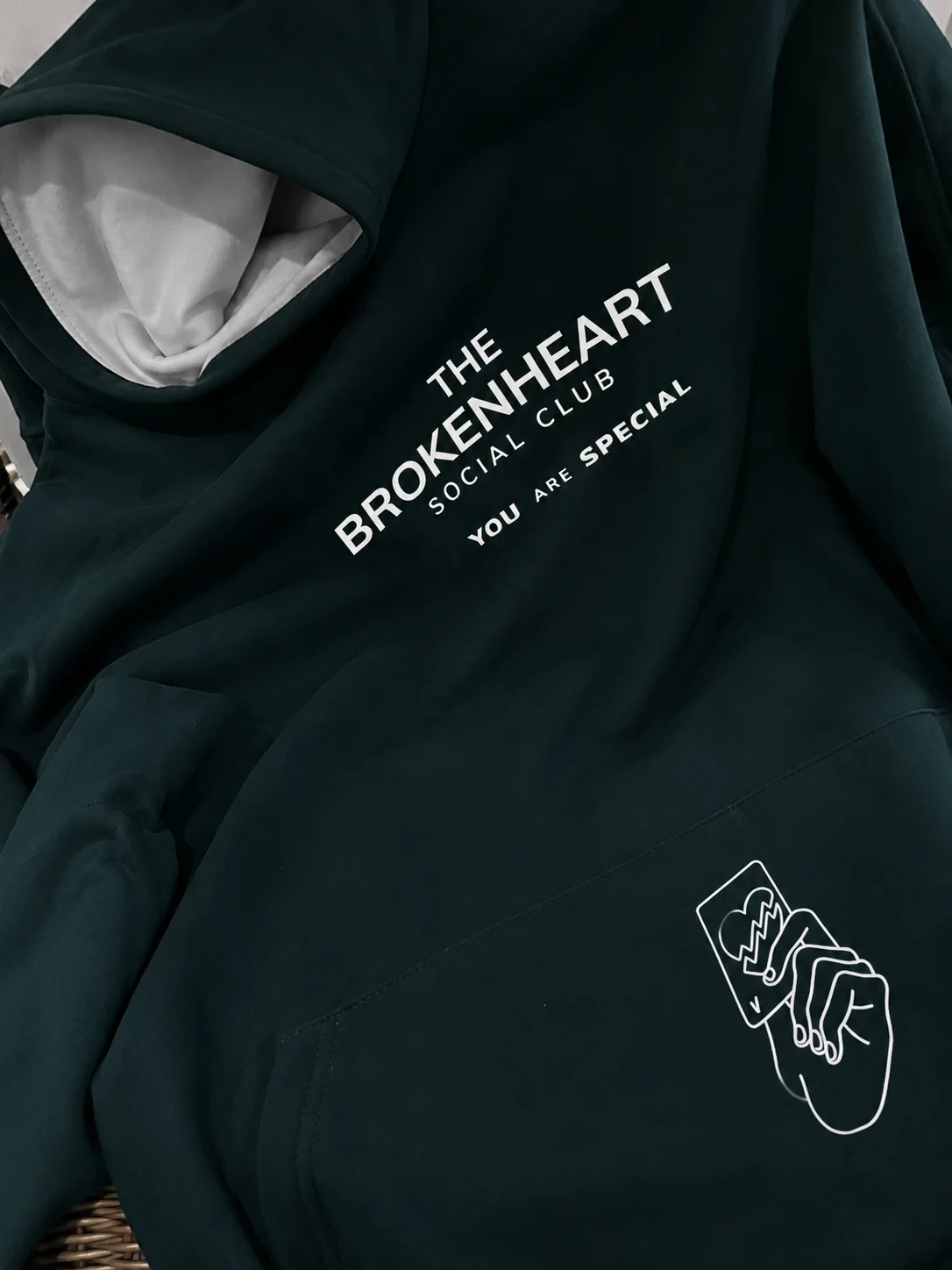 THE BROKENHEART MORAS IND