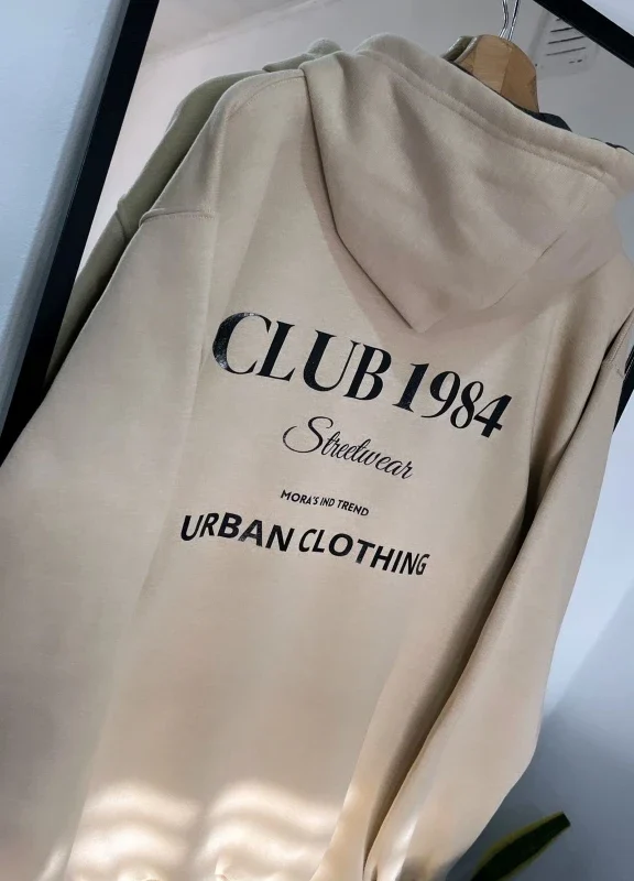 6D470733-3065-42B4-8584-341D670DE60E Buzo Canguro Hoodie Club 1984 (Calidad Premium-UNISEX)