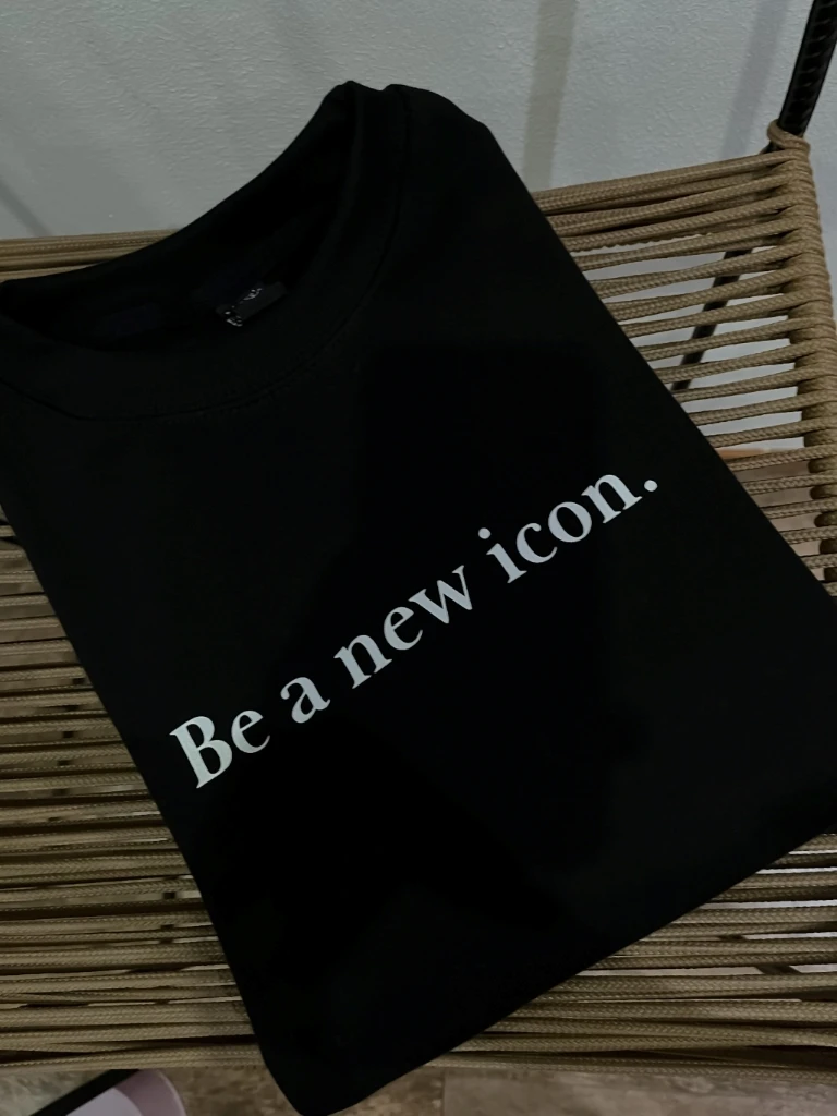 Buzo Be A New Icon (Calidad Premium-Unisex)