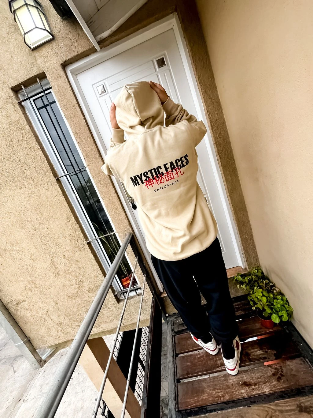 Buzo Canguro Hoodie Mystic Faces (Calidad Premium-Unisex)