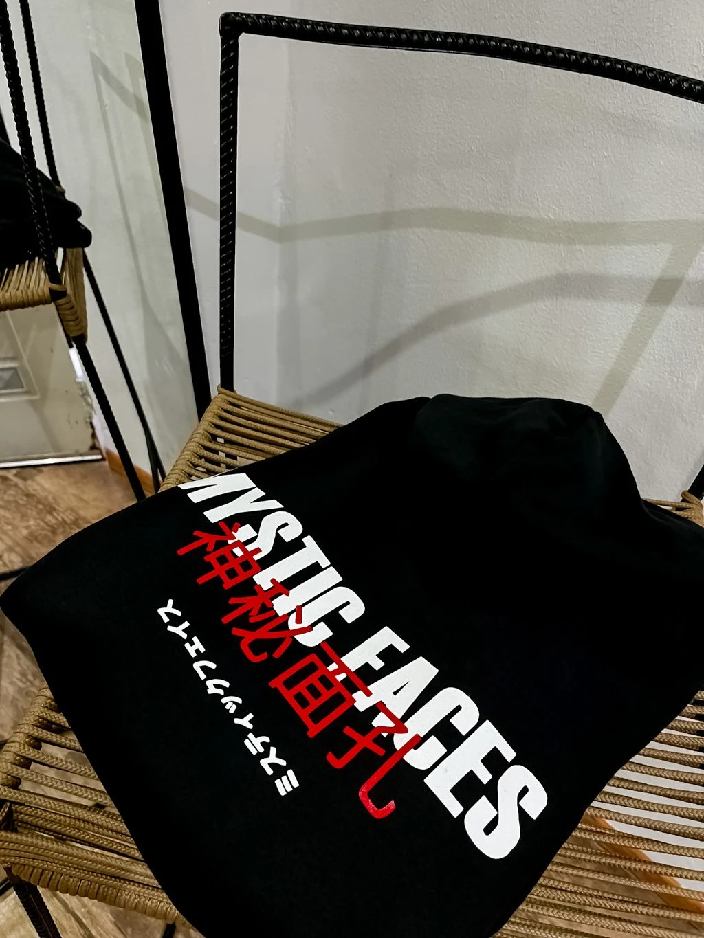 Buzo Canguro Hoodie Mystic Faces (Calidad Premium-Unisex)