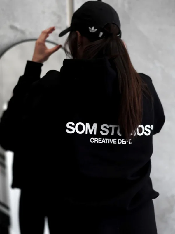 IMG3693 Buzo Canguro Hoodie Som Studios (Calidad Premium-Unisex)