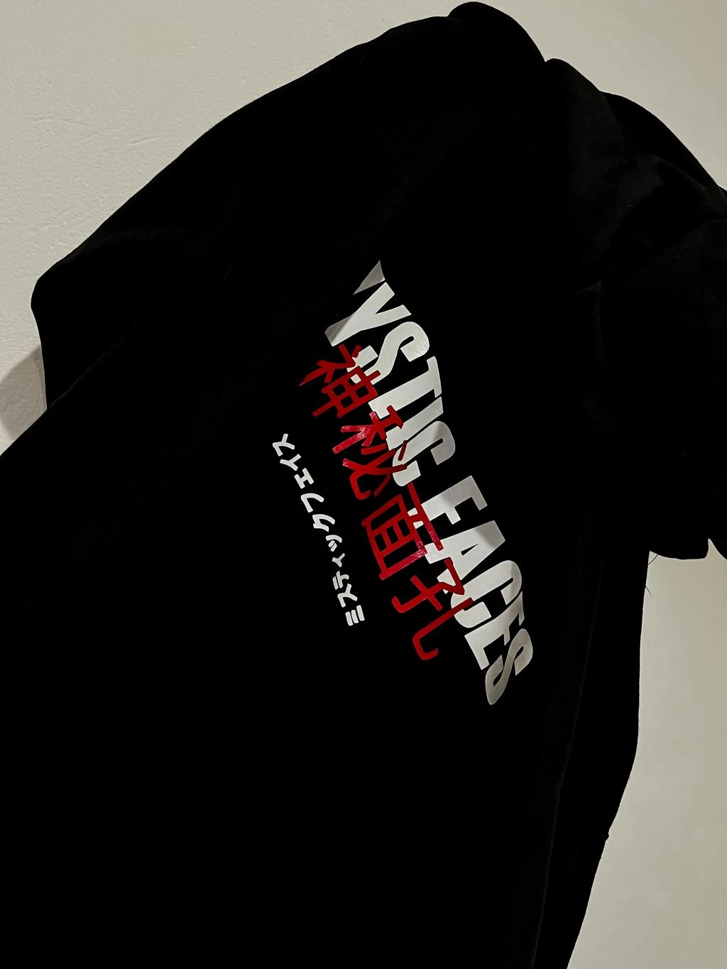 Buzo Canguro Hoodie Mystic Faces (Calidad Premium-Unisex)