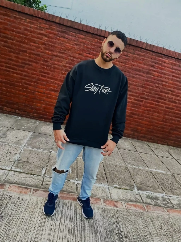 Buzo Stay True (Calidad Premium-Unisex)