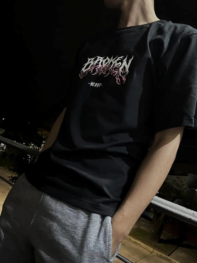 Remeron Oversize Broken Heart (Unisex-ALG)