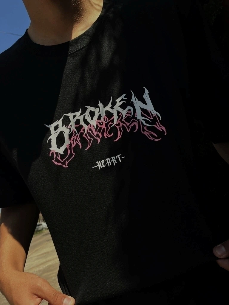 Remeron Oversize Broken Heart (Unisex-ALG)