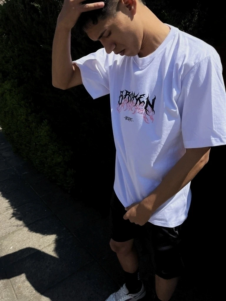 Remeron Oversize Broken Heart (Unisex-ALG)