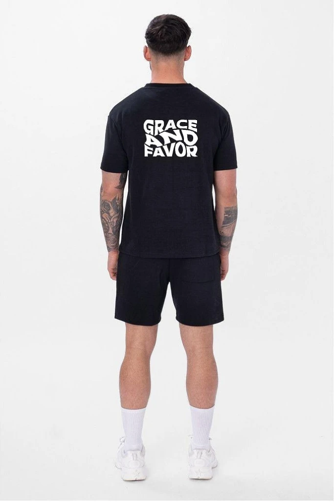 Remera Grace And Favor (ALG-H)