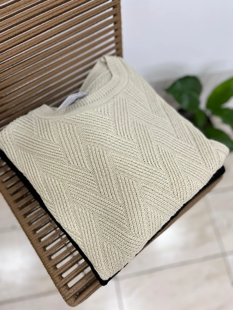 Sweater Triangulo