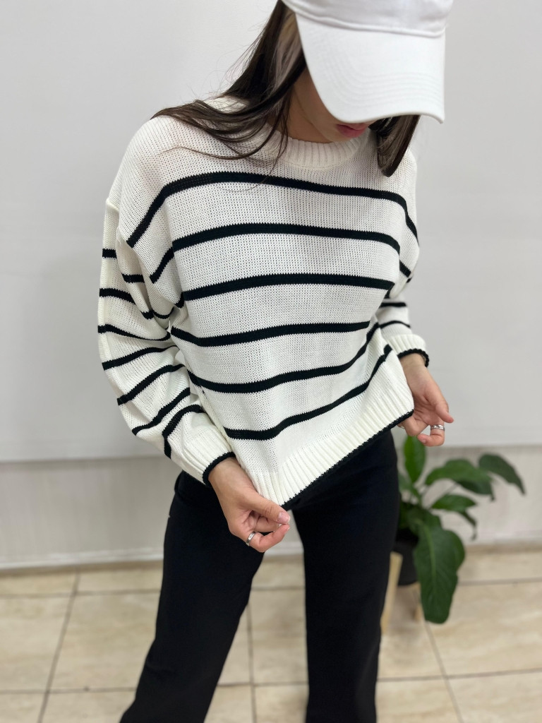 IMG-20250515-WA0063 Sweater Lana Rayado
