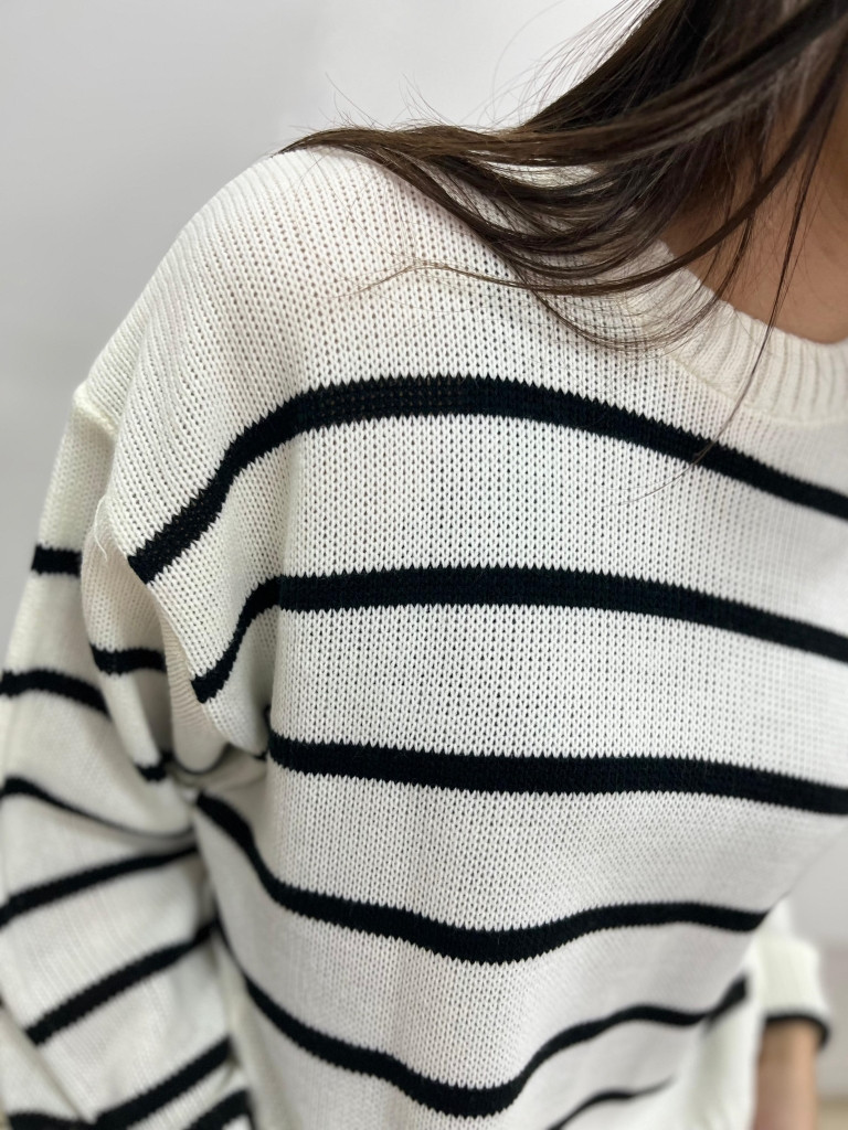 IMG-20250515-WA0064 Sweater Lana Rayado
