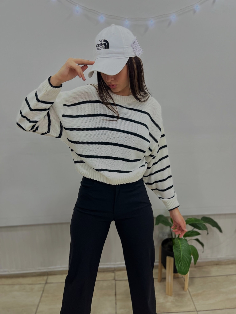 IMG-20250515-WA0065 Sweater Lana Rayado