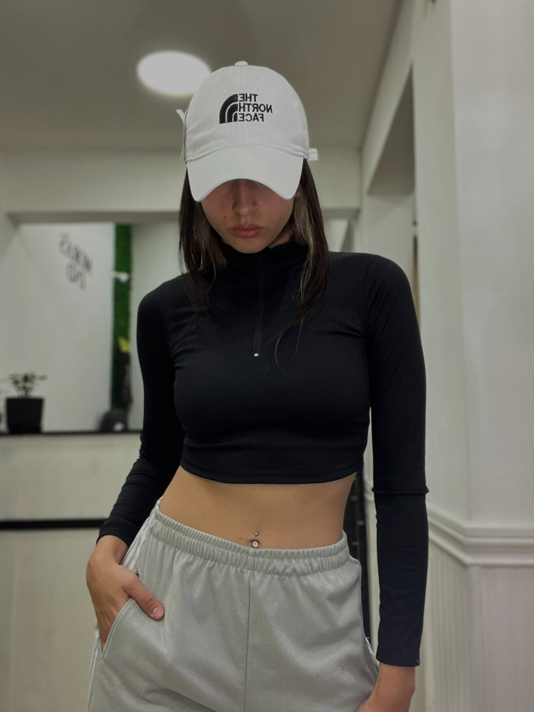 Remera Manga Larga c/cierre