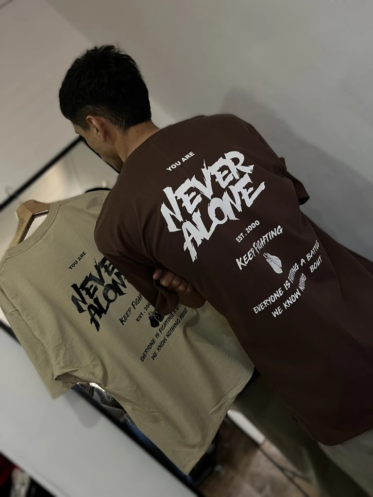 IMG4723 Remeron Oversize Never Alone (Unisex-ALG)