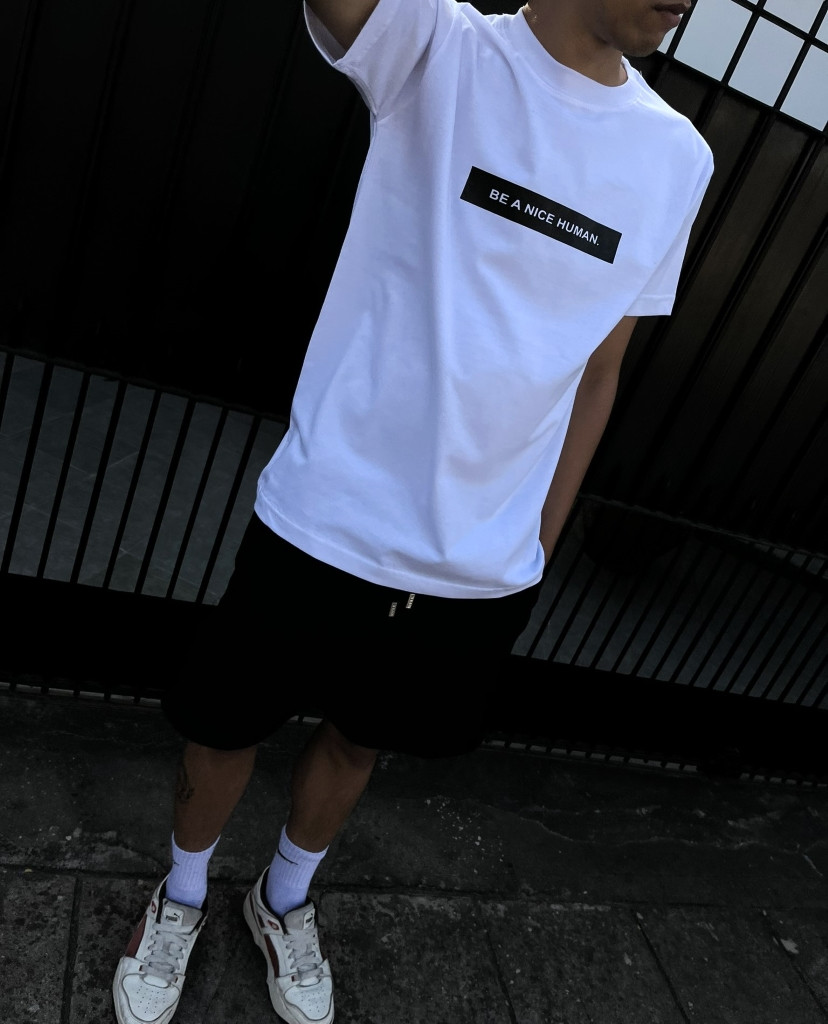 IMG5838 Remera Be A Nice Human (ALG-H)