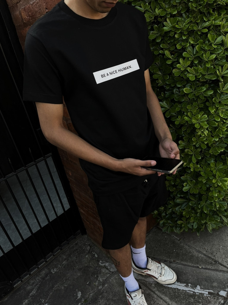 IMG5863 Remera Be A Nice Human (ALG-H)