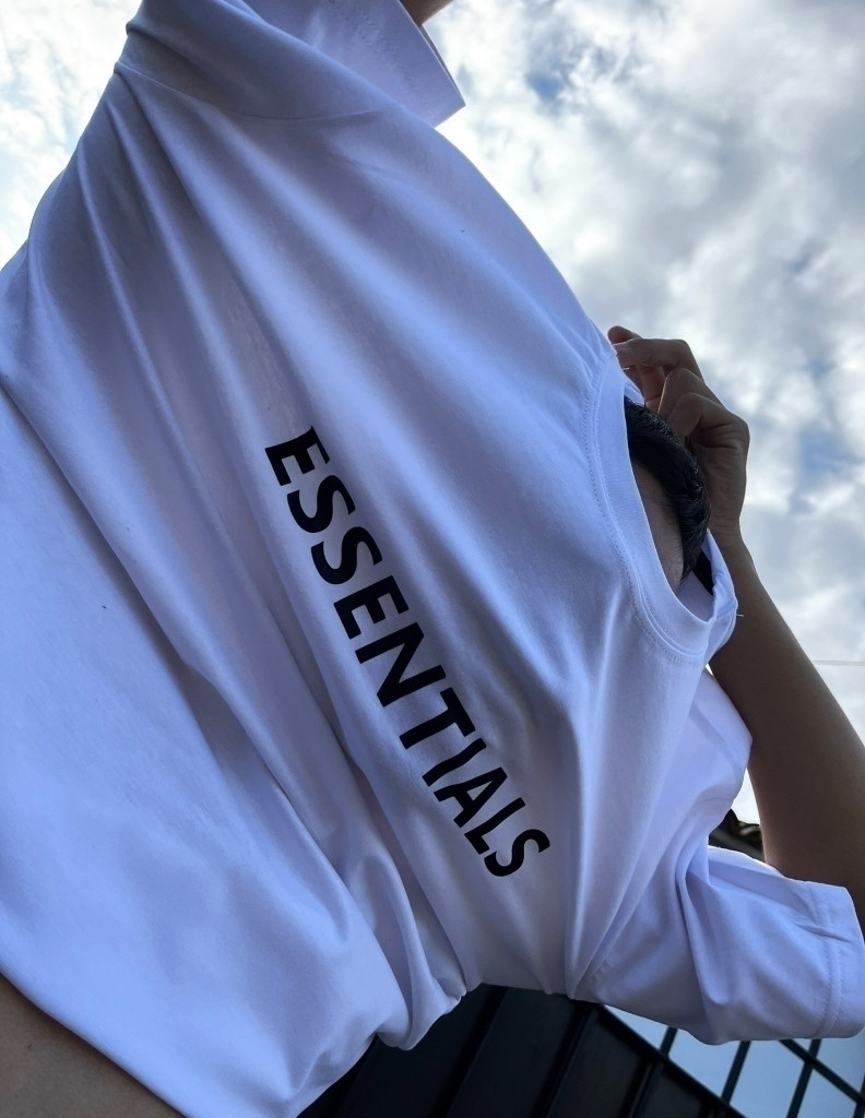 Remera Essentials (ALG-H)