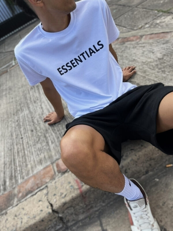 Remera Essentials (ALG-H)