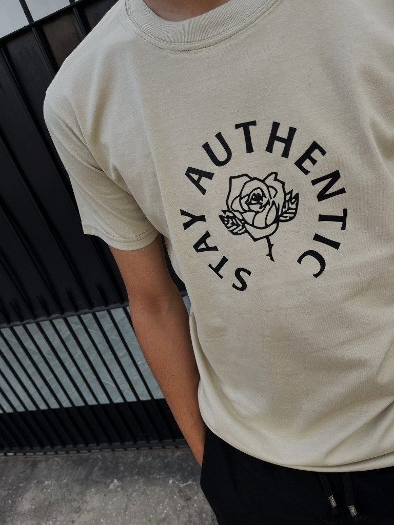Remera Stay Authentic (ALG-H)